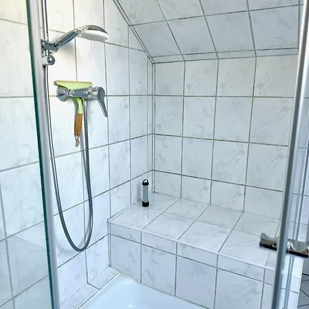 Zwischen Steilkueste, Rapsfeldern Und Wald Appartement Surendorf